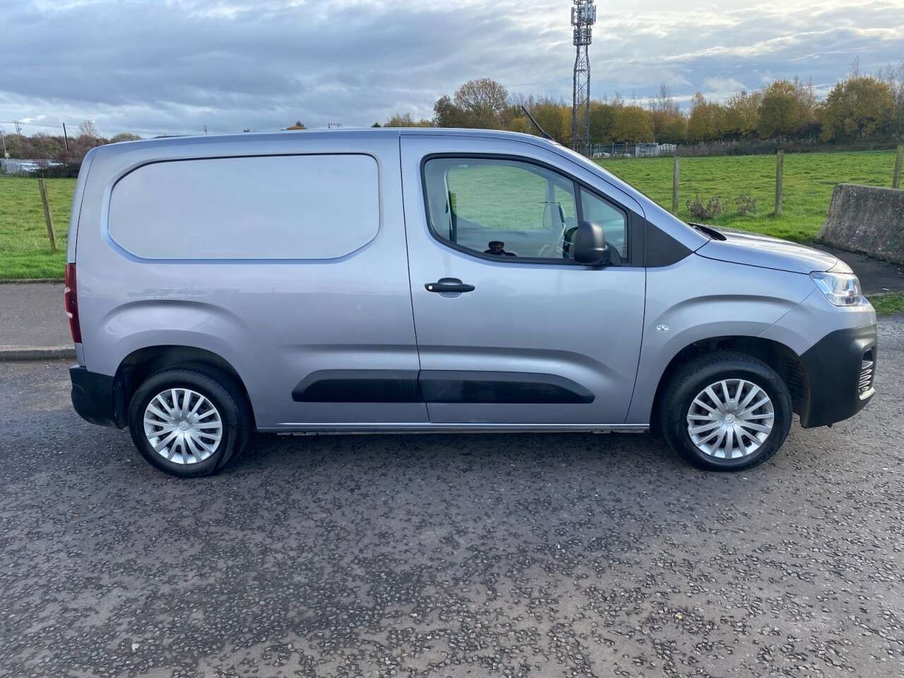 A 2021 CITROEN BERLINGO 1.5 BlueHDi 650 Enterprise M Pro NO VAT VAN SWB Euro 6 (75 ps) A 2021 CITROEN BERLINGO 1.5 BlueHDi 650 Enterprise M Pro NO VAT VAN SWB Euro 6 (75 ps)