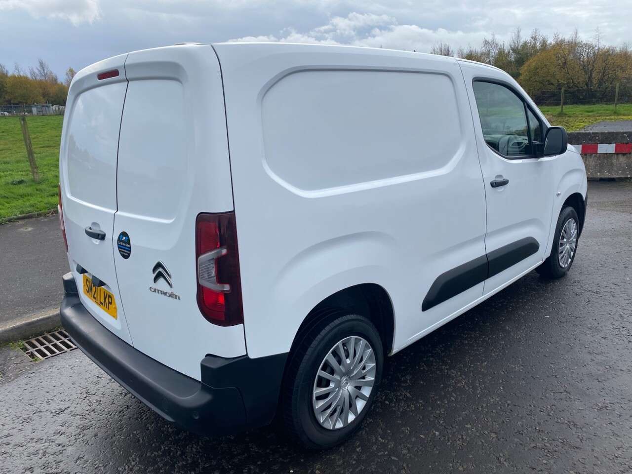 A 2021 CITROEN BERLINGO 1.5 BlueHDi 650 Enterprise M NO VAT VAN Euro 6 (s/s) (75 ps) A 2021 CITROEN BERLINGO 1.5 BlueHDi 650 Enterprise M NO VAT VAN Euro 6 (s/s) (75 ps)