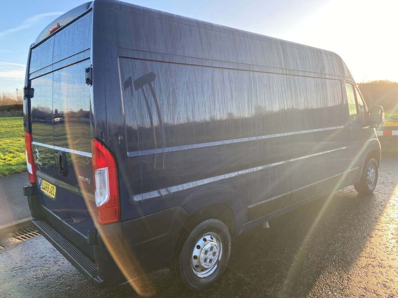 A 2019 CITROEN RELAY 2.2 BlueHDi 35 Enterprise NO VAT VAN L3 High Roof Euro 6 (s/s) (140 ps) A 2019 CITROEN RELAY 2.2 BlueHDi 35 Enterprise NO VAT VAN L3 High Roof Euro 6 (s/s) (140 ps)