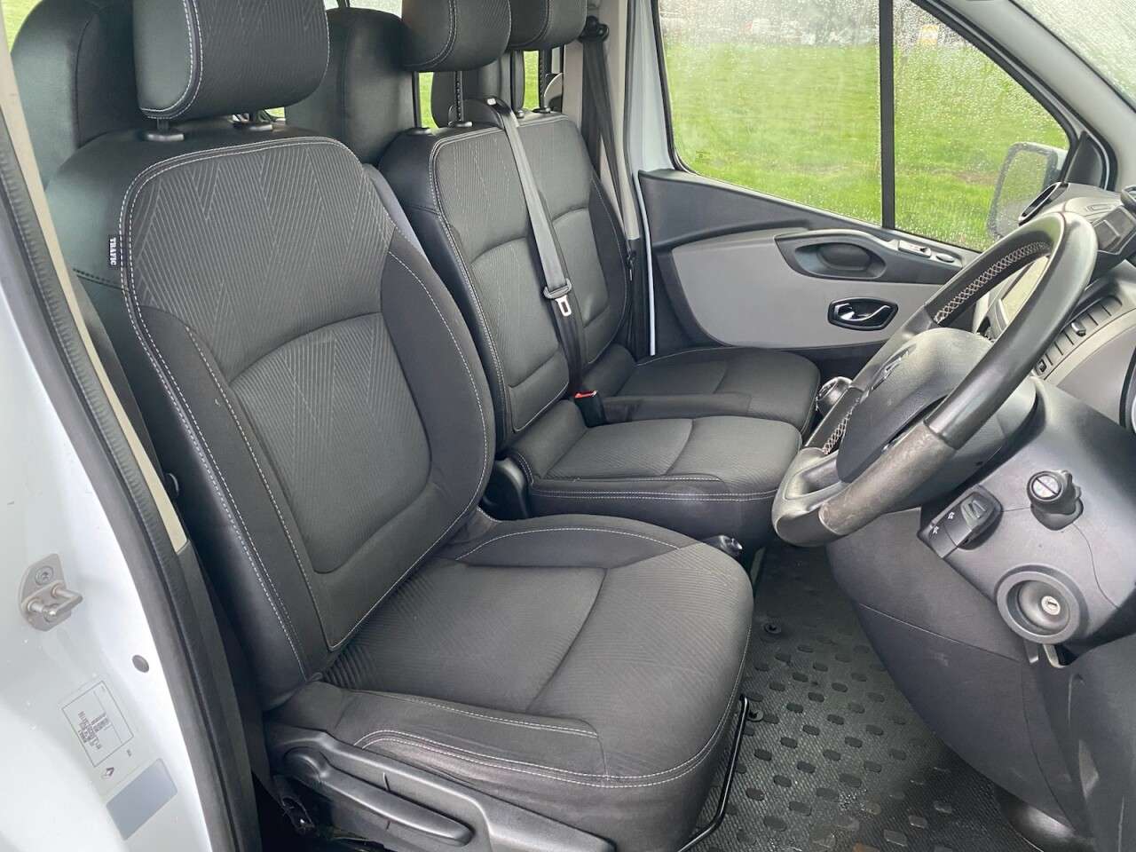 2015 RENAULT TRAFIC 2015 RENAULT TRAFIC