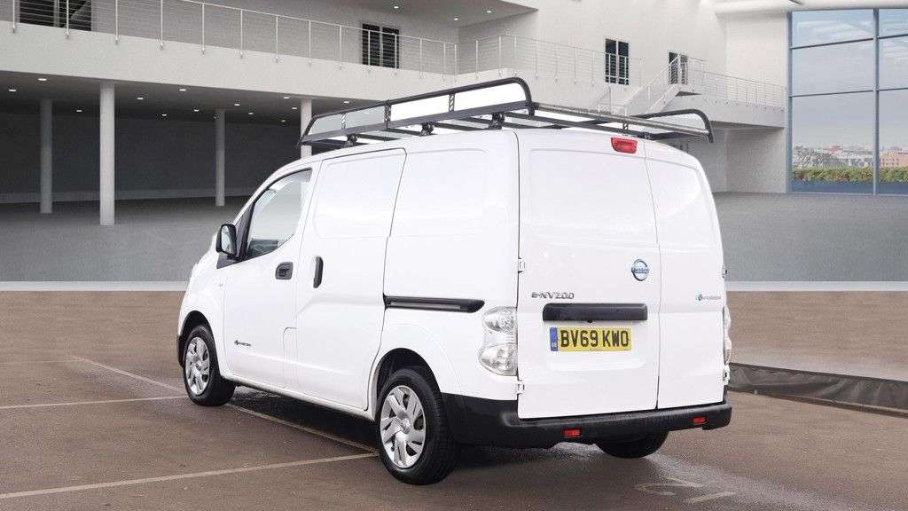 A 2019 NISSAN E-NV200 40kWh Acenta NO VAT VAN Electric Auto SWB (Quick Charge) (109 ps) A 2019 NISSAN E-NV200 40kWh Acenta NO VAT VAN Electric Auto SWB (Quick Charge) (109 ps)