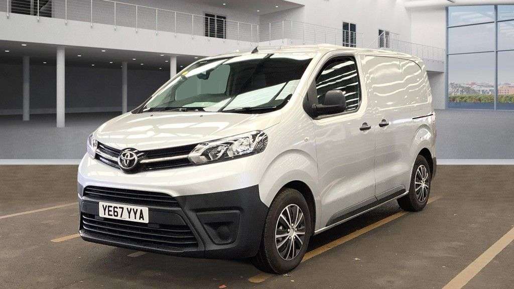 A 2017 TOYOTA PROACE 1.6D Compact NO VAT VAN SWB Euro 6 (95 ps) A 2017 TOYOTA PROACE 1.6D Compact NO VAT VAN SWB Euro 6 (95 ps)
