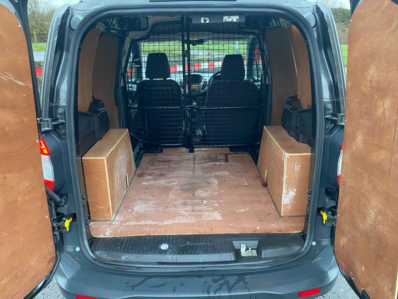 2018 FORD TRANSIT COURIER 2018 FORD TRANSIT COURIER