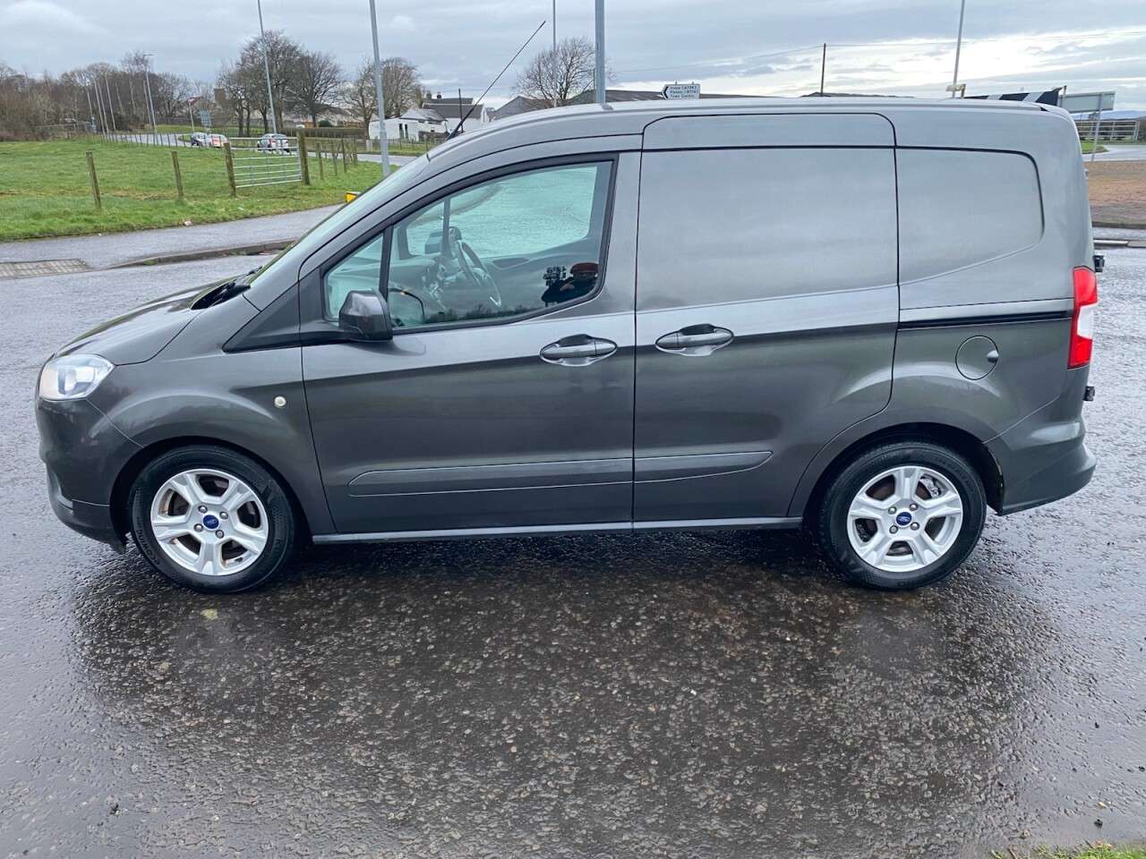 2018 FORD TRANSIT COURIER 2018 FORD TRANSIT COURIER