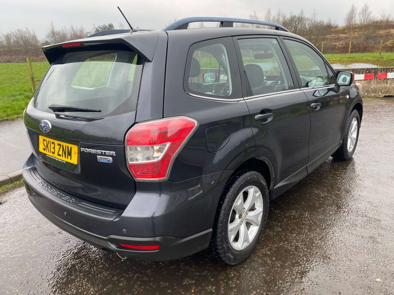 A 2013 SUBARU FORESTER 2.0D X SUV 5dr Diesel Manual 4WD Euro 5 (147 ps) A 2013 SUBARU FORESTER 2.0D X SUV 5dr Diesel Manual 4WD Euro 5 (147 ps)