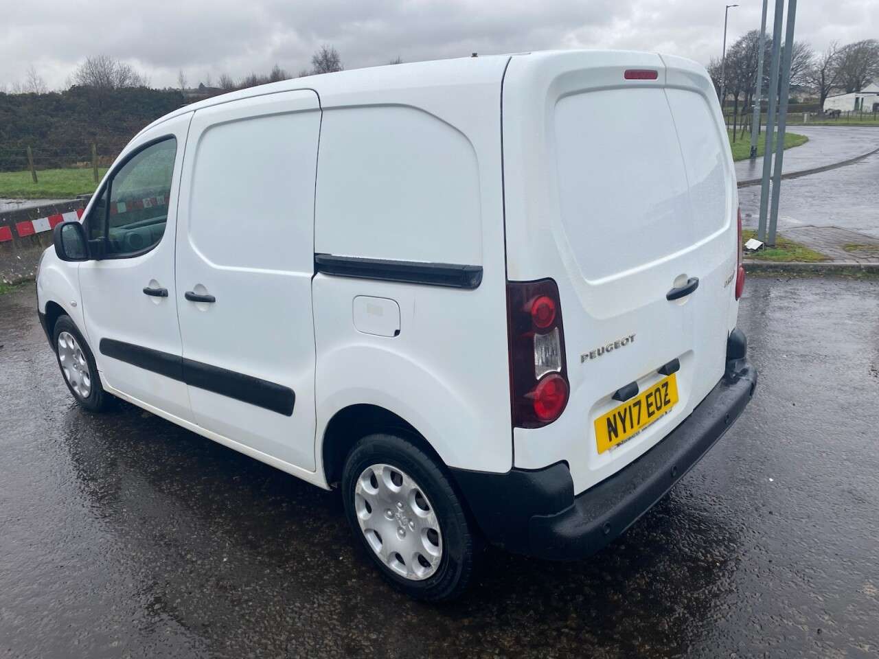 2017 PEUGEOT PARTNER 2017 PEUGEOT PARTNER