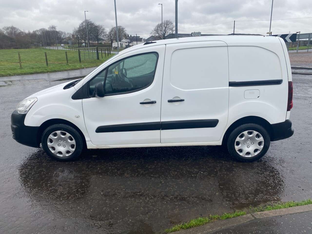 2017 PEUGEOT PARTNER 2017 PEUGEOT PARTNER