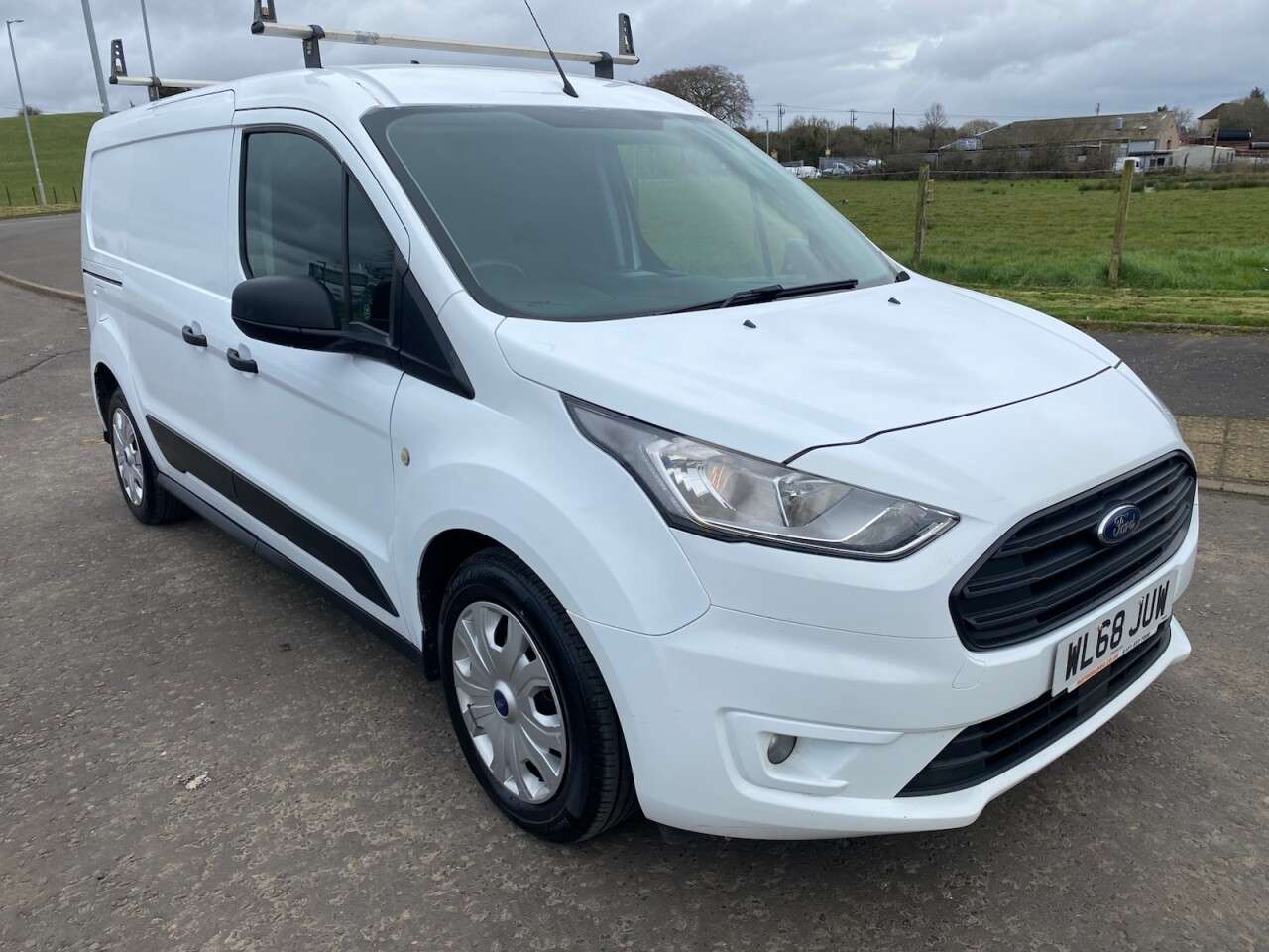 A 2018 FORD TRANSIT CONNECT 1.5 230 EcoBlue Trend 5 SEAT LWB NO VAT L2 Euro 6 (s/s) (100 ps) TIMING BEL A 2018 FORD TRANSIT CONNECT 1.5 230 EcoBlue Trend 5 SEAT LWB NO VAT L2 Euro 6 (s/s) (100 ps) TIMING BEL