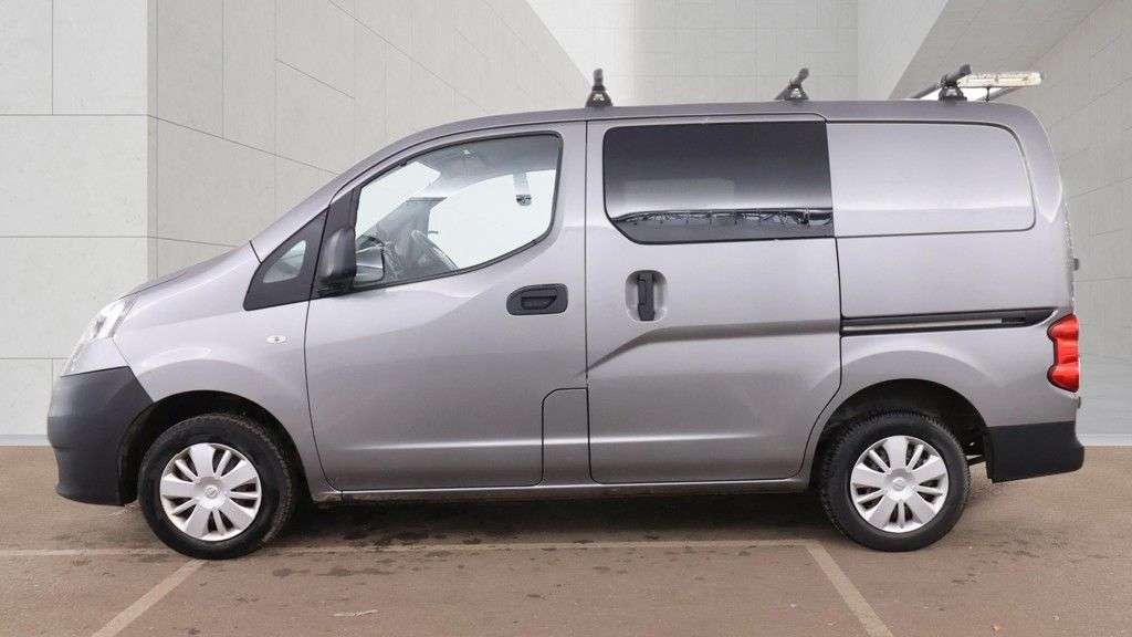A 2018 NISSAN NV200 1.5 dCi ACENTA 5 SEAT NO VAT VAN Euro 6 (110 ps) A 2018 NISSAN NV200 1.5 dCi ACENTA 5 SEAT NO VAT VAN Euro 6 (110 ps)