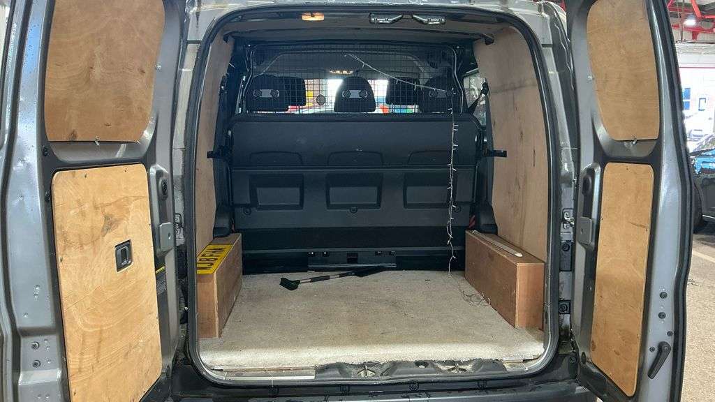 2018 NISSAN NV200 2018 NISSAN NV200