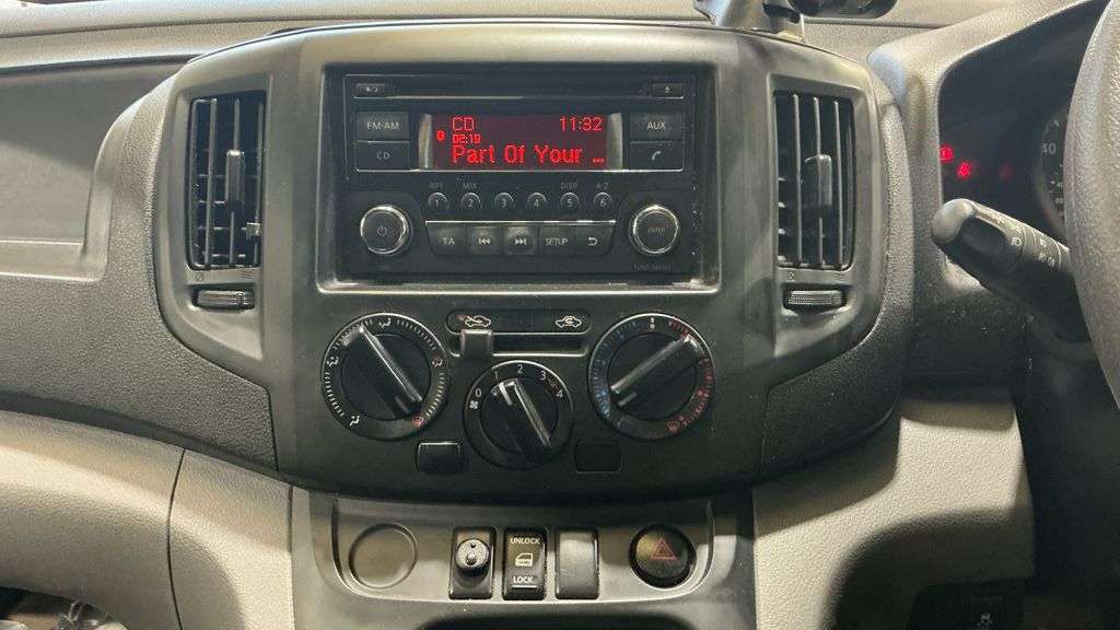 2018 NISSAN NV200 2018 NISSAN NV200