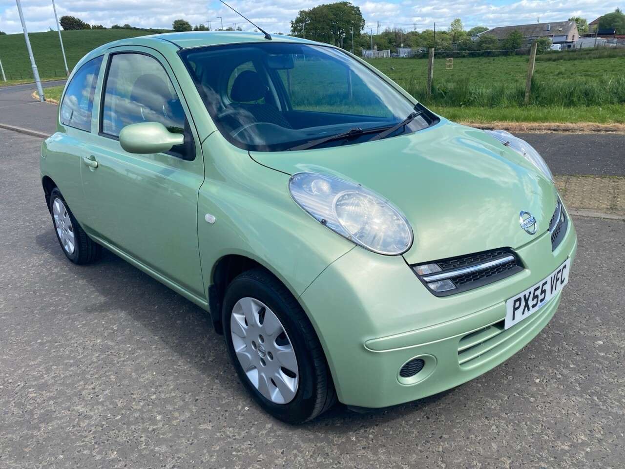 A 2005 NISSAN MICRA 1.4 16v SE Hatchback 3dr Petrol Manual (154 g/km, 87 bhp) A 2005 NISSAN MICRA 1.4 16v SE Hatchback 3dr Petrol Manual (154 g/km, 87 bhp)