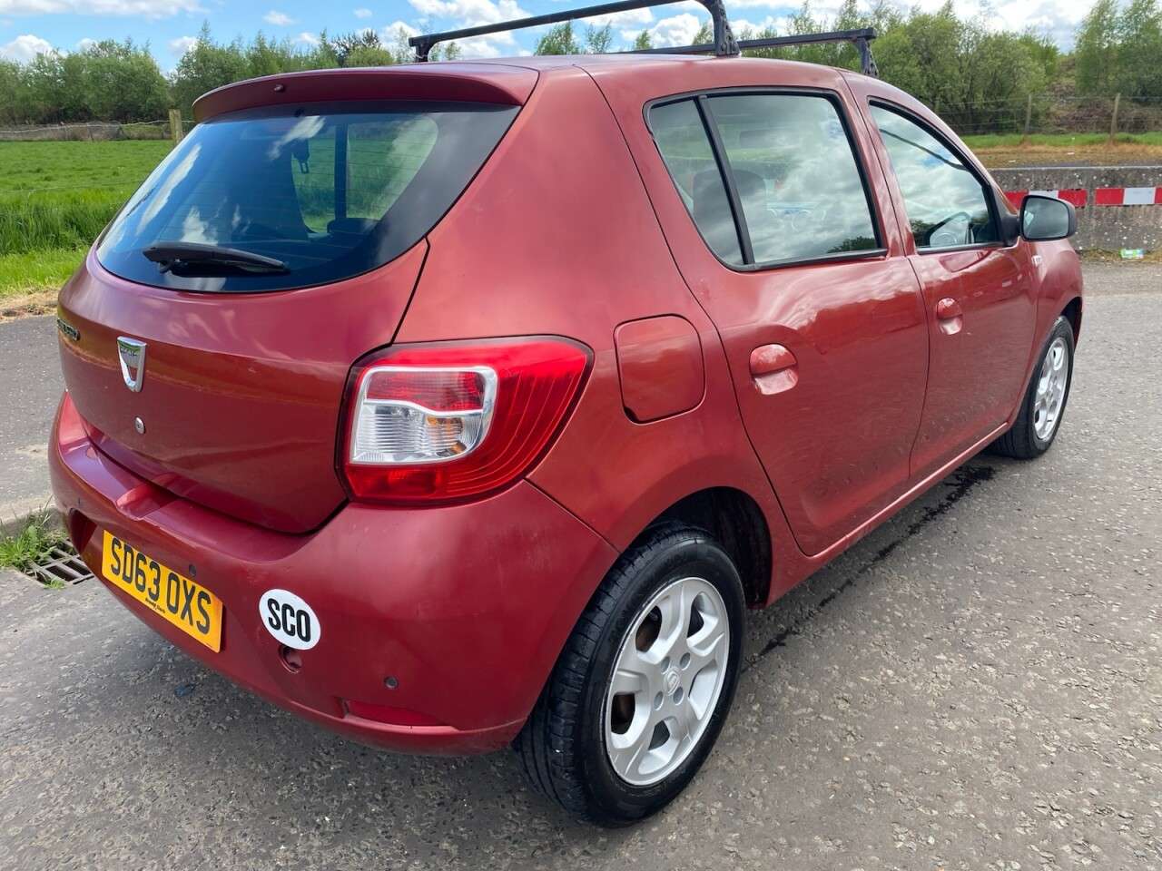 A 2013 DACIA SANDERO 1.2 Laureate Hatchback 5dr Petrol Manual Euro 5 (75 ps) A 2013 DACIA SANDERO 1.2 Laureate Hatchback 5dr Petrol Manual Euro 5 (75 ps)