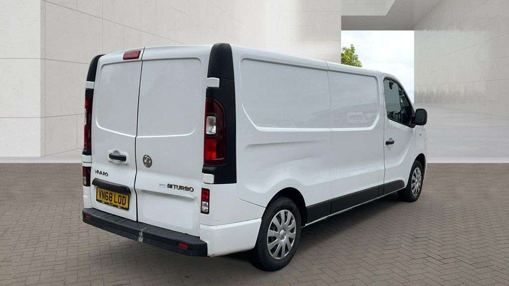 A 2018 VAUXHALL VIVARO 1.6 CDTi 2900 SPORTIVE NAV LWB NO VAT VAN L2 H1 Euro 6 (s/s) (125 ps) A 2018 VAUXHALL VIVARO 1.6 CDTi 2900 SPORTIVE NAV LWB NO VAT VAN L2 H1 Euro 6 (s/s) (125 ps)