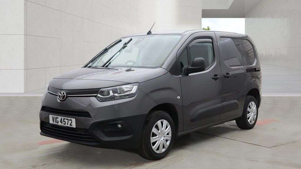 A 2021 TOYOTA PROACE CITY 1.5 BlueHDi ICON NO VAT VAN SWB Euro 6 (s/s) (100 bhp) A 2021 TOYOTA PROACE CITY 1.5 BlueHDi ICON NO VAT VAN SWB Euro 6 (s/s) (100 bhp)