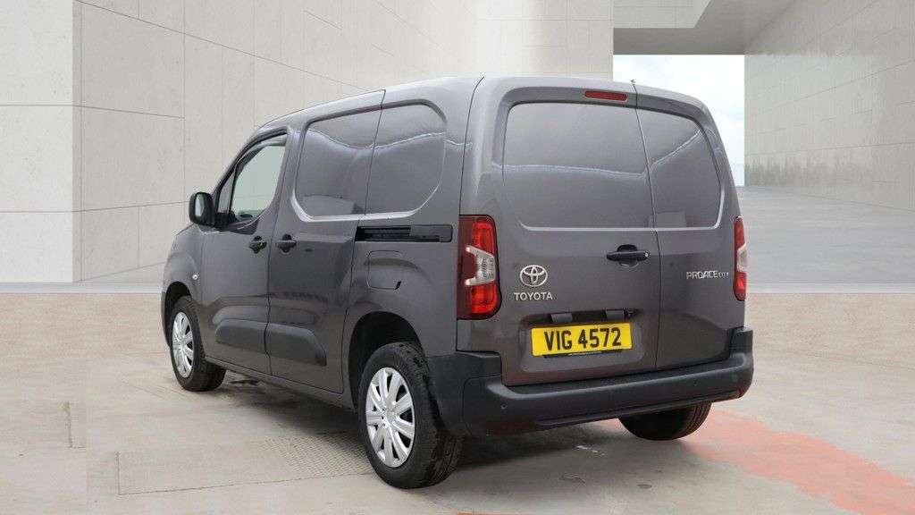 A 2021 TOYOTA PROACE CITY 1.5 BlueHDi ICON NO VAT VAN SWB Euro 6 (s/s) (100 bhp) A 2021 TOYOTA PROACE CITY 1.5 BlueHDi ICON NO VAT VAN SWB Euro 6 (s/s) (100 bhp)