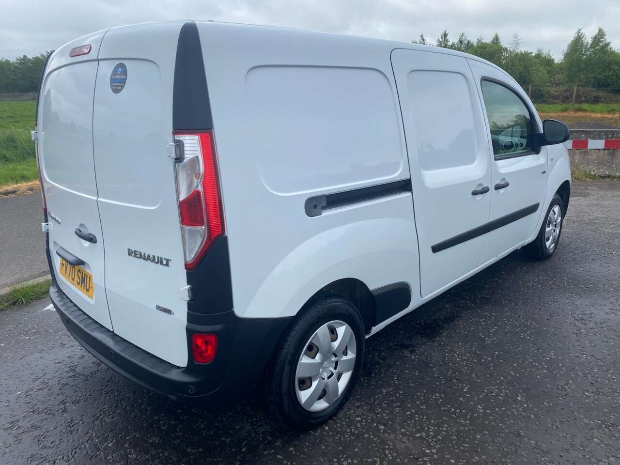 A 2020 RENAULT KANGOO MAXI ZE LL21 33kWh Business NO VAT Electric Auto L3 H1 (i) (60 ps) A 2020 RENAULT KANGOO MAXI ZE LL21 33kWh Business NO VAT Electric Auto L3 H1 (i) (60 ps)