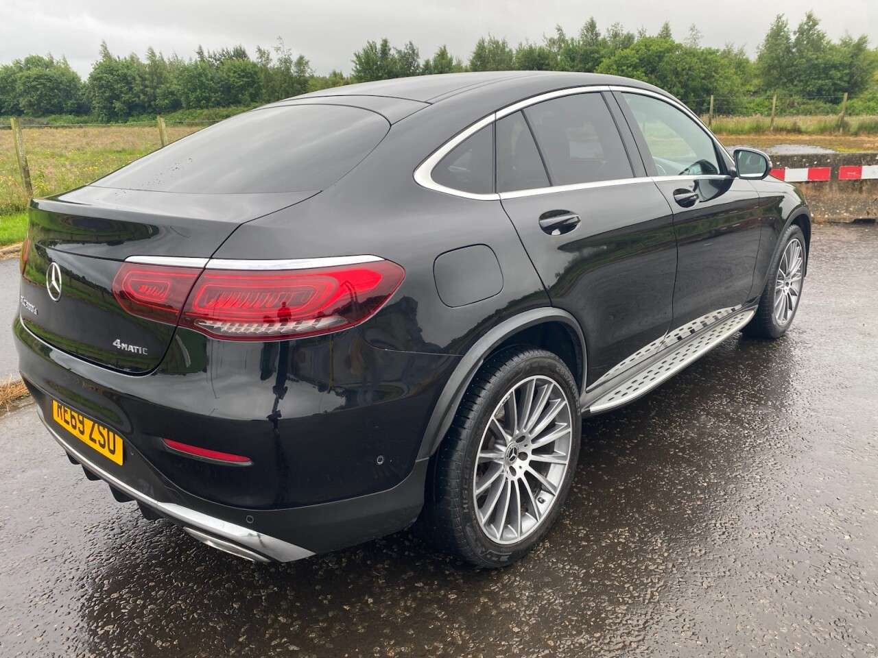 A 2019 MERCEDES-BENZ GLC 2.0 GLC300d AMG Line (Premium) Coupe 5dr Diesel G-Tronic+ 4MATIC Euro 6 (s/ A 2019 MERCEDES-BENZ GLC 2.0 GLC300d AMG Line (Premium) Coupe 5dr Diesel G-Tronic+ 4MATIC Euro 6 (s/