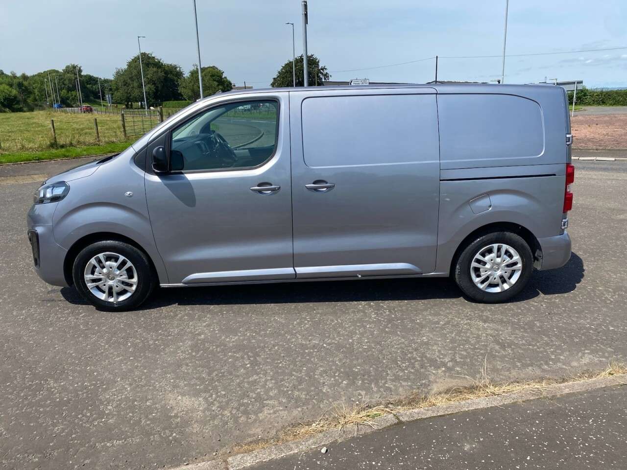 2022 VAUXHALL VIVARO 2022 VAUXHALL VIVARO