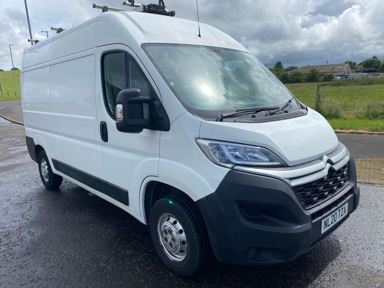 A 2020 CITROEN RELAY 2.2 BlueHDi 35 X NO VAT VAN L2 H2 High Roof Euro 6 (s/s) (140 ps) ONE OWNER A 2020 CITROEN RELAY 2.2 BlueHDi 35 X NO VAT VAN L2 H2 High Roof Euro 6 (s/s) (140 ps) ONE OWNER