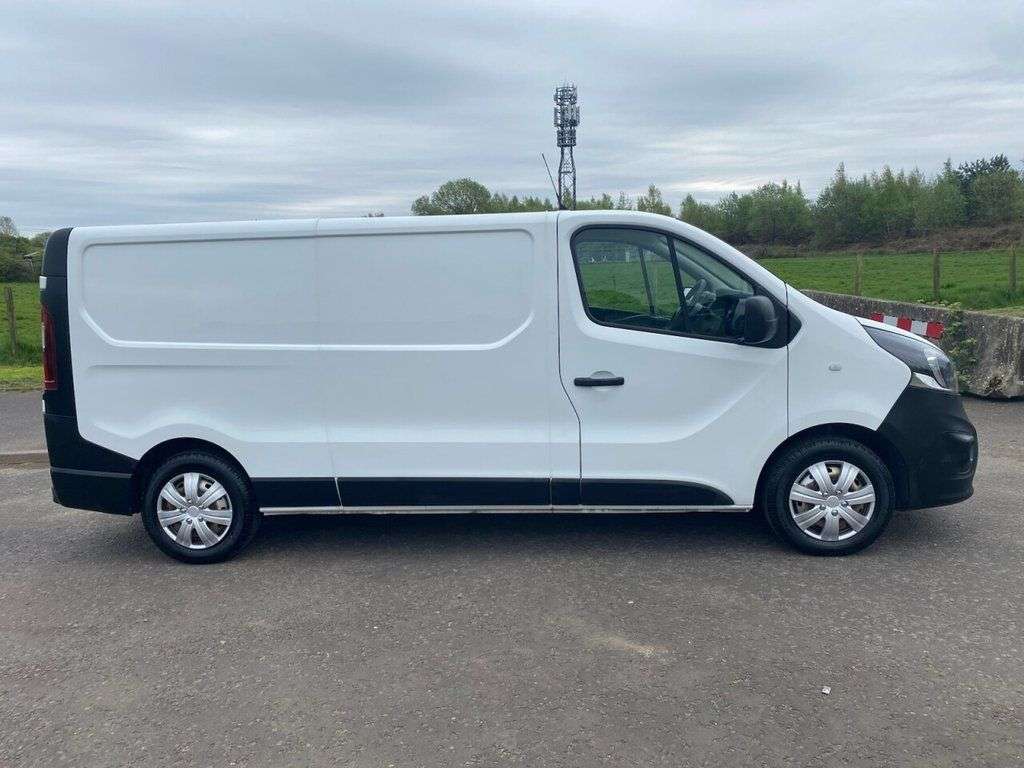 A 2018 VAUXHALL VIVARO 1.6 CDTi 2900 NO VAT LWB VAN L2 H1 Euro 6 (120 ps) A 2018 VAUXHALL VIVARO 1.6 CDTi 2900 NO VAT LWB VAN L2 H1 Euro 6 (120 ps)