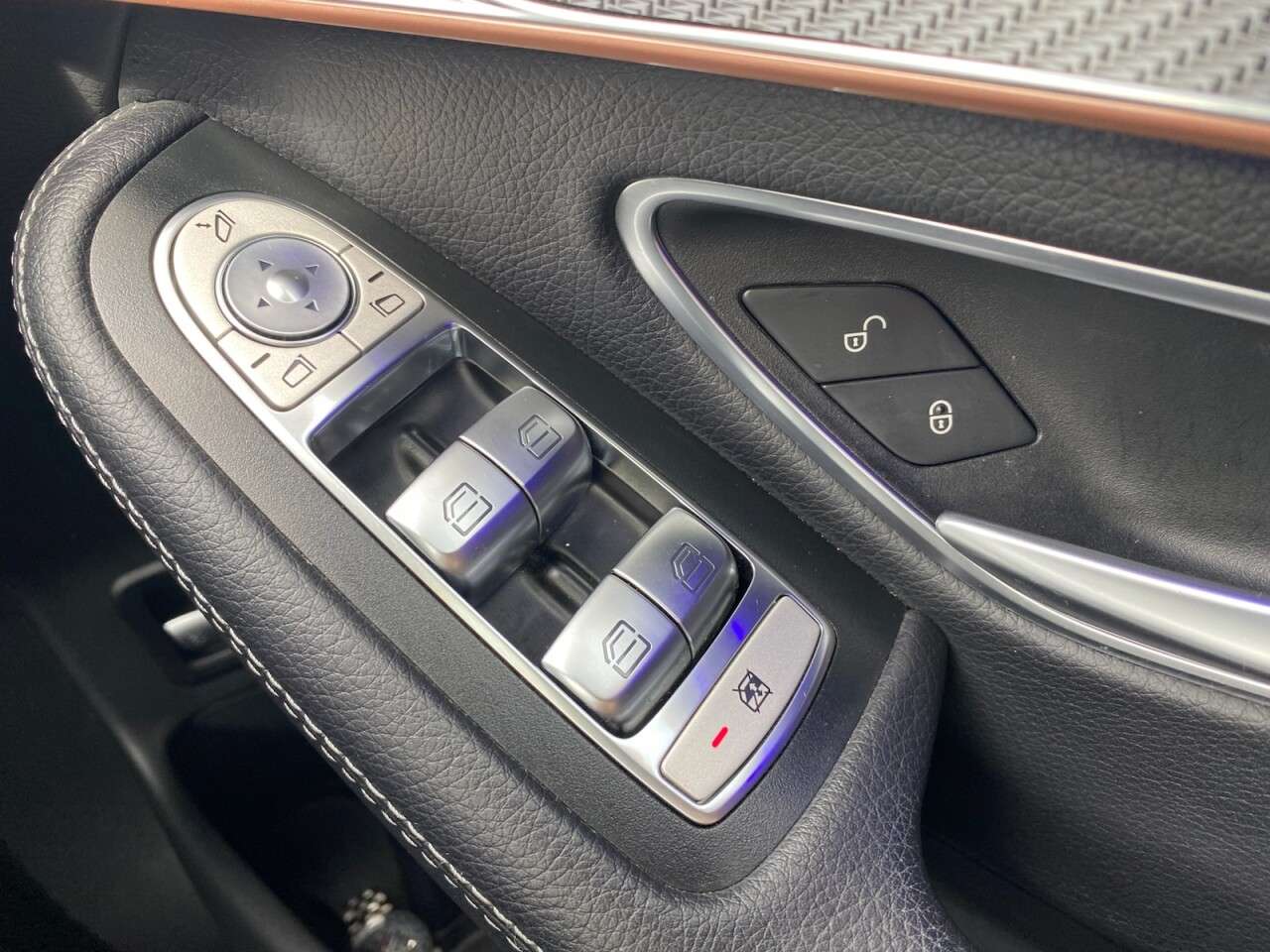 2022 MERCEDES-BENZ EQC 2022 MERCEDES-BENZ EQC