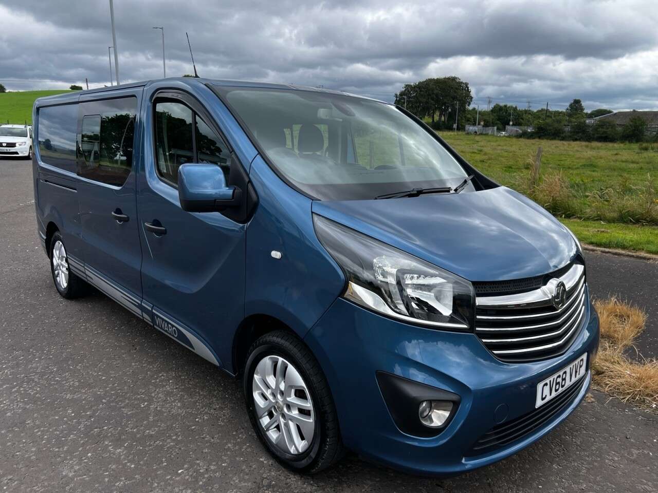 A 2018 VAUXHALL VIVARO 1.6 CDTi 2900 ecoTEC Limited Edition Nav LWB 6 SEAT NO VAT VAN Euro 6 (s/s) A 2018 VAUXHALL VIVARO 1.6 CDTi 2900 ecoTEC Limited Edition Nav LWB 6 SEAT NO VAT VAN Euro 6 (s/s)