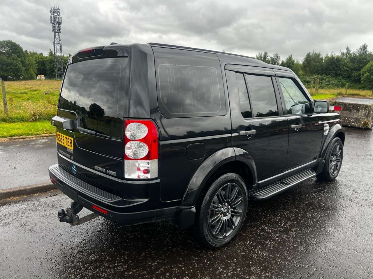 A 2012 LAND ROVER DISCOVERY 4 3.0 SD V6 HSE SUV 5dr Diesel Auto 4WD Euro 5 (255 bhp) A 2012 LAND ROVER DISCOVERY 4 3.0 SD V6 HSE SUV 5dr Diesel Auto 4WD Euro 5 (255 bhp)