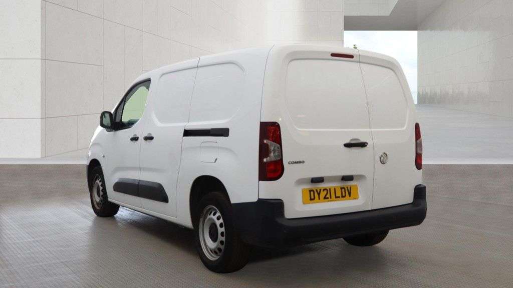 A 2021 VAUXHALL COMBO 1.5 Turbo D 2300 Edition LWB NAV NO VAT VAN L2 H1 Euro 6 (100 ps) SAT VAV+L A 2021 VAUXHALL COMBO 1.5 Turbo D 2300 Edition LWB NAV NO VAT VAN L2 H1 Euro 6 (100 ps) SAT VAV+L