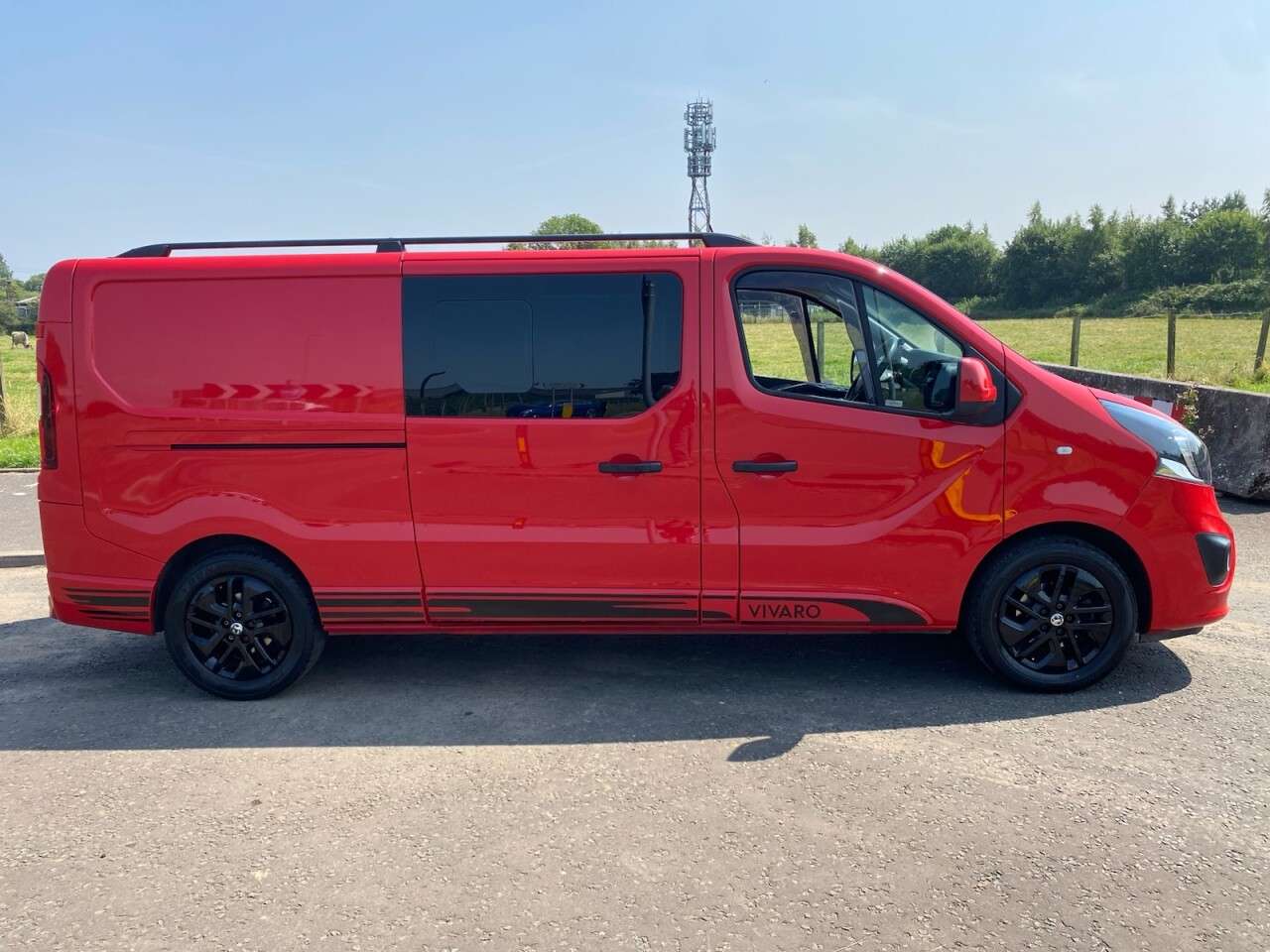 A 2018 VAUXHALL VIVARO 1.6 CDTi 2900 Limited Edition NAV LWB 6 SEAT NO VAT VAN L2 H1 Euro 6 (s/s) A 2018 VAUXHALL VIVARO 1.6 CDTi 2900 Limited Edition NAV LWB 6 SEAT NO VAT VAN L2 H1 Euro 6 (s/s)