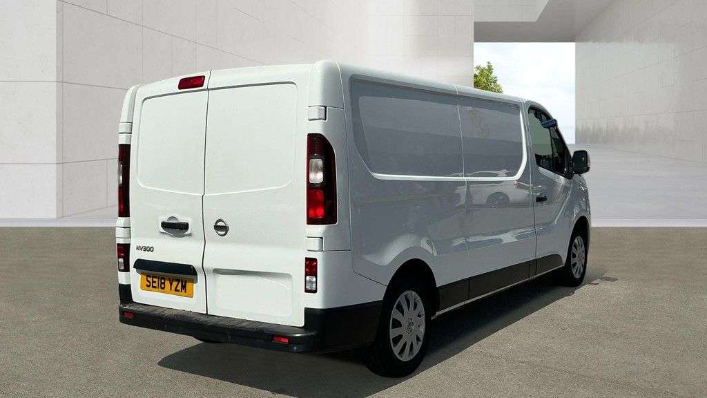 2018 NISSAN NV300 2018 NISSAN NV300