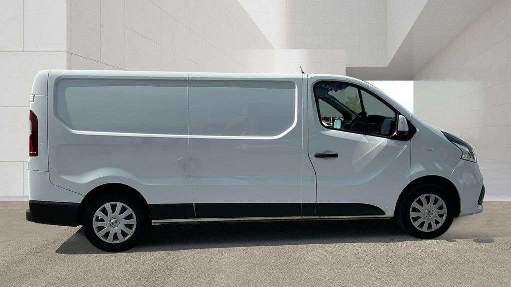 2018 NISSAN NV300 2018 NISSAN NV300
