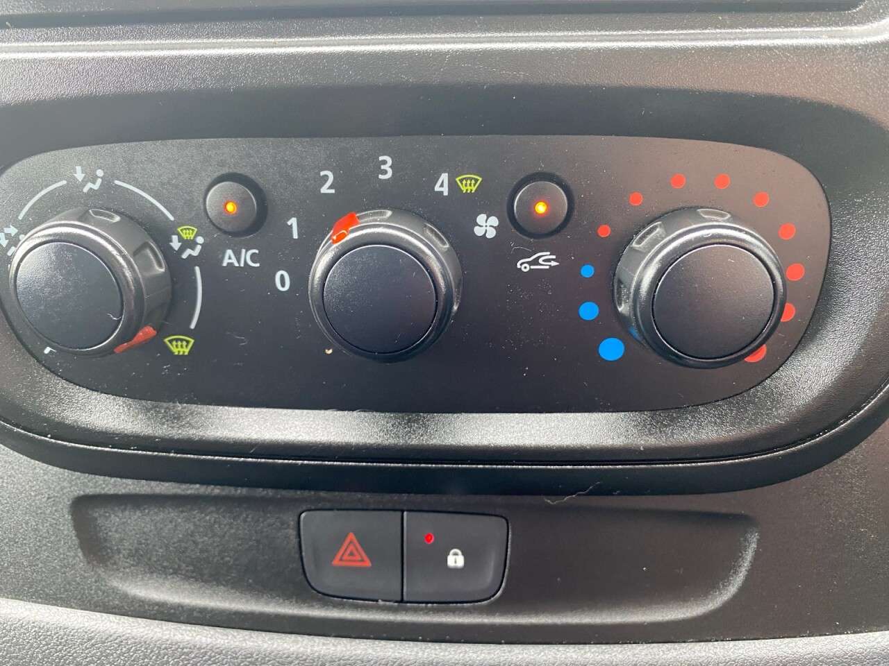 2019 RENAULT TRAFIC 2019 RENAULT TRAFIC