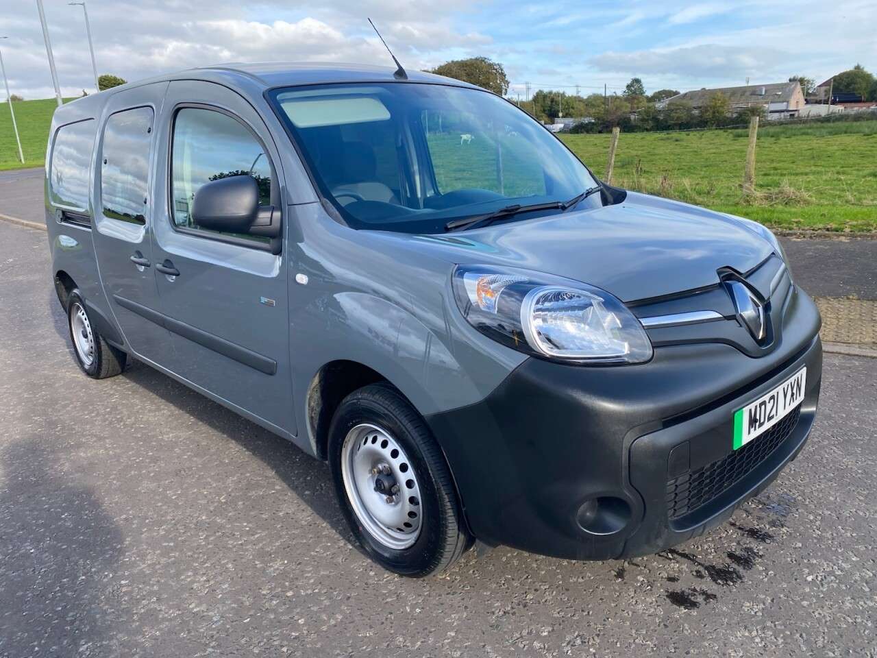 A 2021 RENAULT KANGOO MAXI ZE LL21 33kWh IMMACULATE CONDITION 5 SEAT NO VAT Electric Auto L3 H1 (i) (6 A 2021 RENAULT KANGOO MAXI ZE LL21 33kWh IMMACULATE CONDITION 5 SEAT NO VAT Electric Auto L3 H1 (i) (6