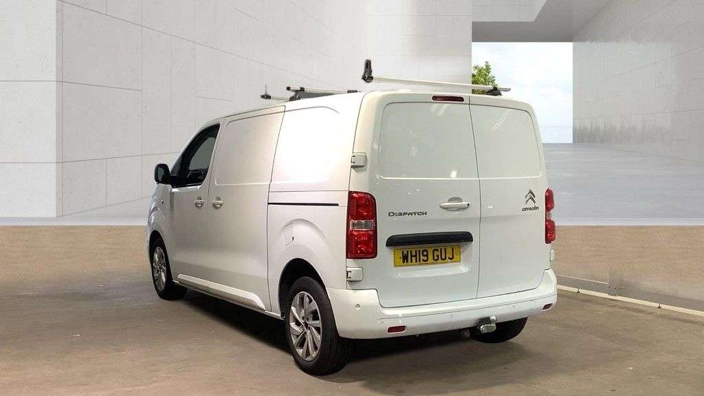 A 2019 CITROEN DISPATCH 2.0 BlueHDi 1400 Driver M NAV NO VAT IMMACULATE VAN Euro 6 (s/s) (120 ps) I A 2019 CITROEN DISPATCH 2.0 BlueHDi 1400 Driver M NAV NO VAT IMMACULATE VAN Euro 6 (s/s) (120 ps) I