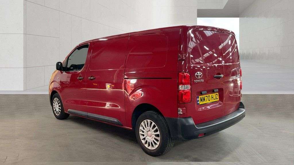 A 2020 TOYOTA PROACE 2.0D Icon Medium NO VAT IMMACULATE MWB VAN Euro 6 (s/s) (120 ps) IMMACULATE A 2020 TOYOTA PROACE 2.0D Icon Medium NO VAT IMMACULATE MWB VAN Euro 6 (s/s) (120 ps) IMMACULATE