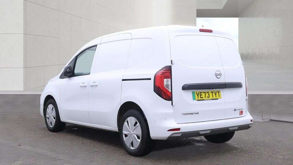 A 2023 NISSAN TOWNSTAR 45kWh TEKNA NAV PRISTINE NO VAT VAN Electric Auto L1 (122 ps) PRISTINE COND A 2023 NISSAN TOWNSTAR 45kWh TEKNA NAV PRISTINE NO VAT VAN Electric Auto L1 (122 ps) PRISTINE COND