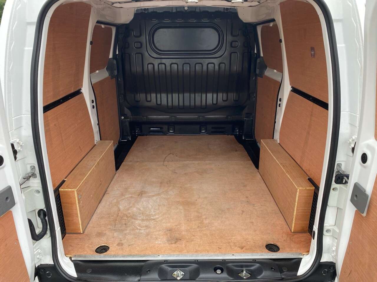 2020 NISSAN E-NV200 2020 NISSAN E-NV200