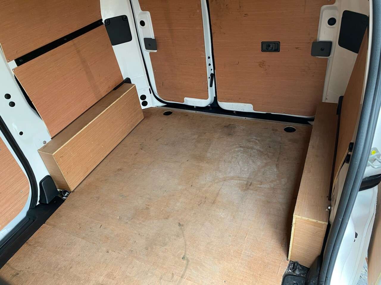 2020 NISSAN E-NV200 2020 NISSAN E-NV200