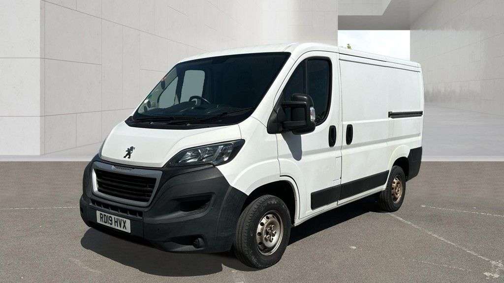 A 2019 PEUGEOT BOXER 2.0 BLUE HDI 110 PROFESSIONAL NAV NO VAT VAN L1 H1 100 BHP ALMOST IMMACULAY A 2019 PEUGEOT BOXER 2.0 BLUE HDI 110 PROFESSIONAL NAV NO VAT VAN L1 H1 100 BHP ALMOST IMMACULAY