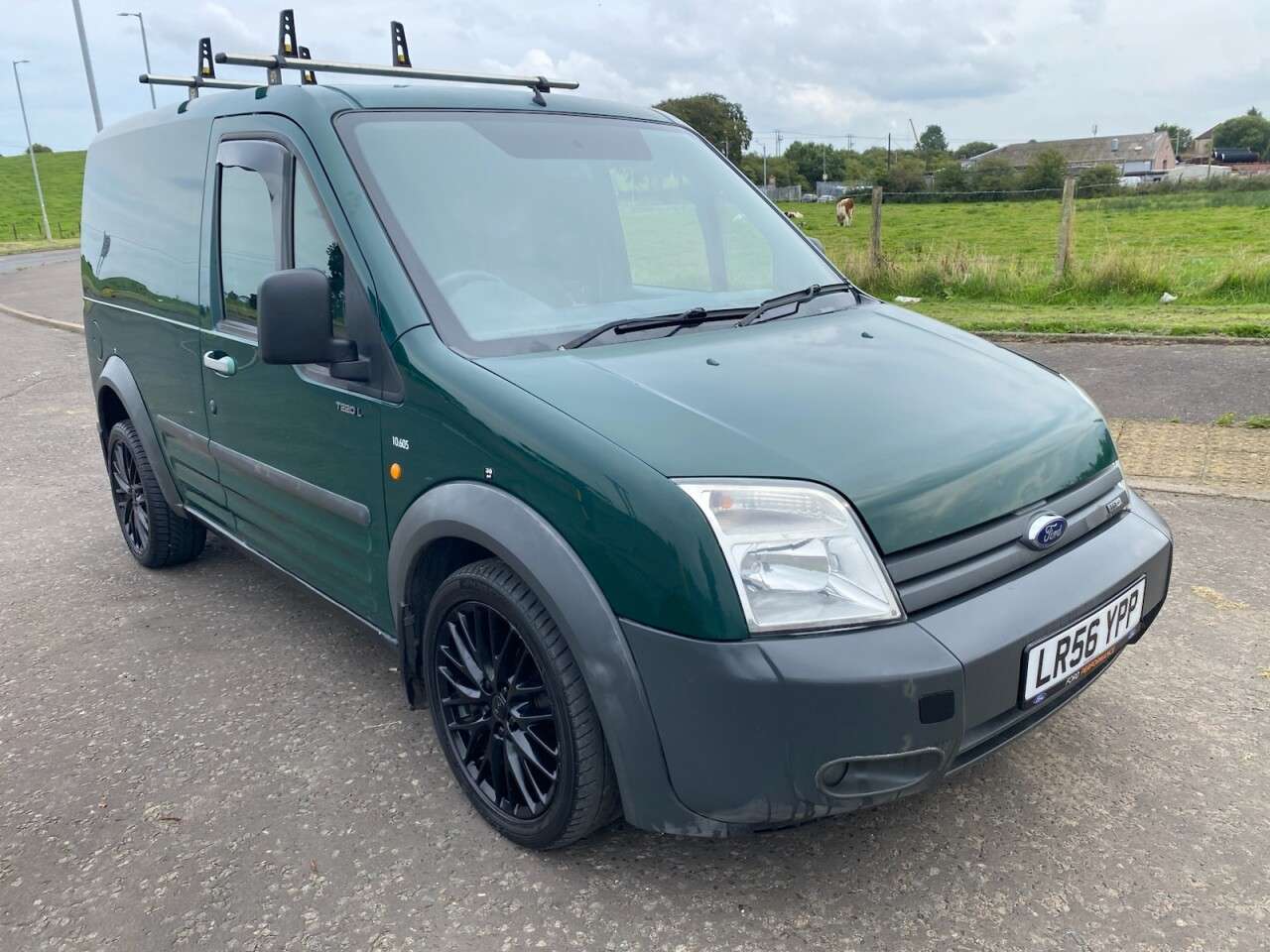 A 2006 FORD TRANSIT CONNECT 1.8 TDCi T220 LX NO VAT VAN (89 bhp) A 2006 FORD TRANSIT CONNECT 1.8 TDCi T220 LX NO VAT VAN (89 bhp)
