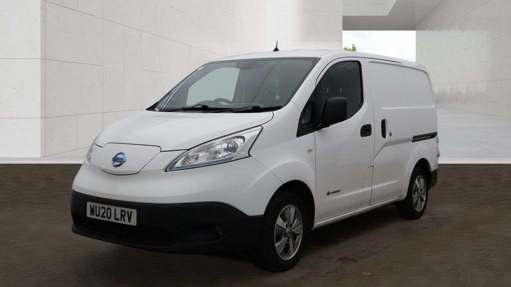 A 2020 NISSAN E-NV200 40kWh Tekna NO VAT Electric Auto SWB (Quick Charge) (109 ps) IMMACULATE CON A 2020 NISSAN E-NV200 40kWh Tekna NO VAT Electric Auto SWB (Quick Charge) (109 ps) IMMACULATE CON