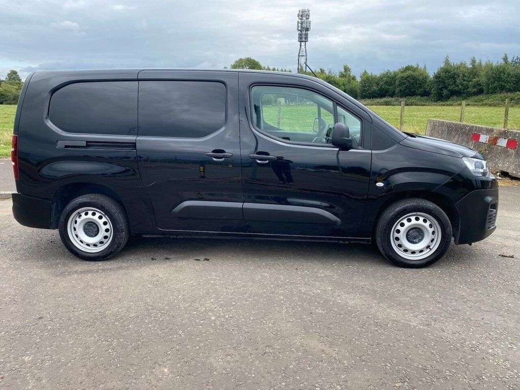 A 2022 CITROEN BERLINGO 1.5 BlueHDi 850 Enterprise XL Edition 5 SEAT NO VAT LWB VAN Euro 6 (s/s) (1 A 2022 CITROEN BERLINGO 1.5 BlueHDi 850 Enterprise XL Edition 5 SEAT NO VAT LWB VAN Euro 6 (s/s) (1