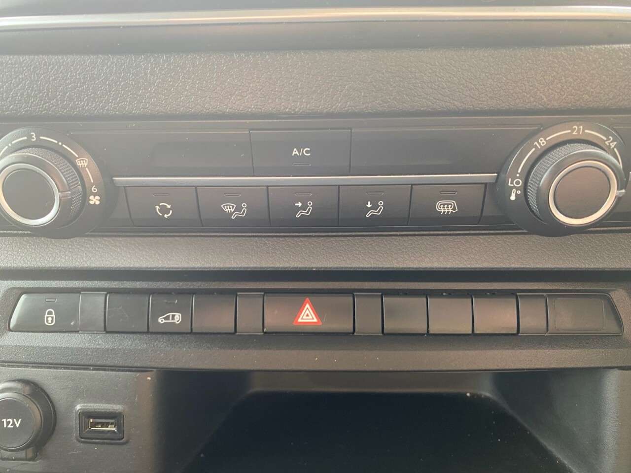 2022 VAUXHALL VIVARO 2022 VAUXHALL VIVARO