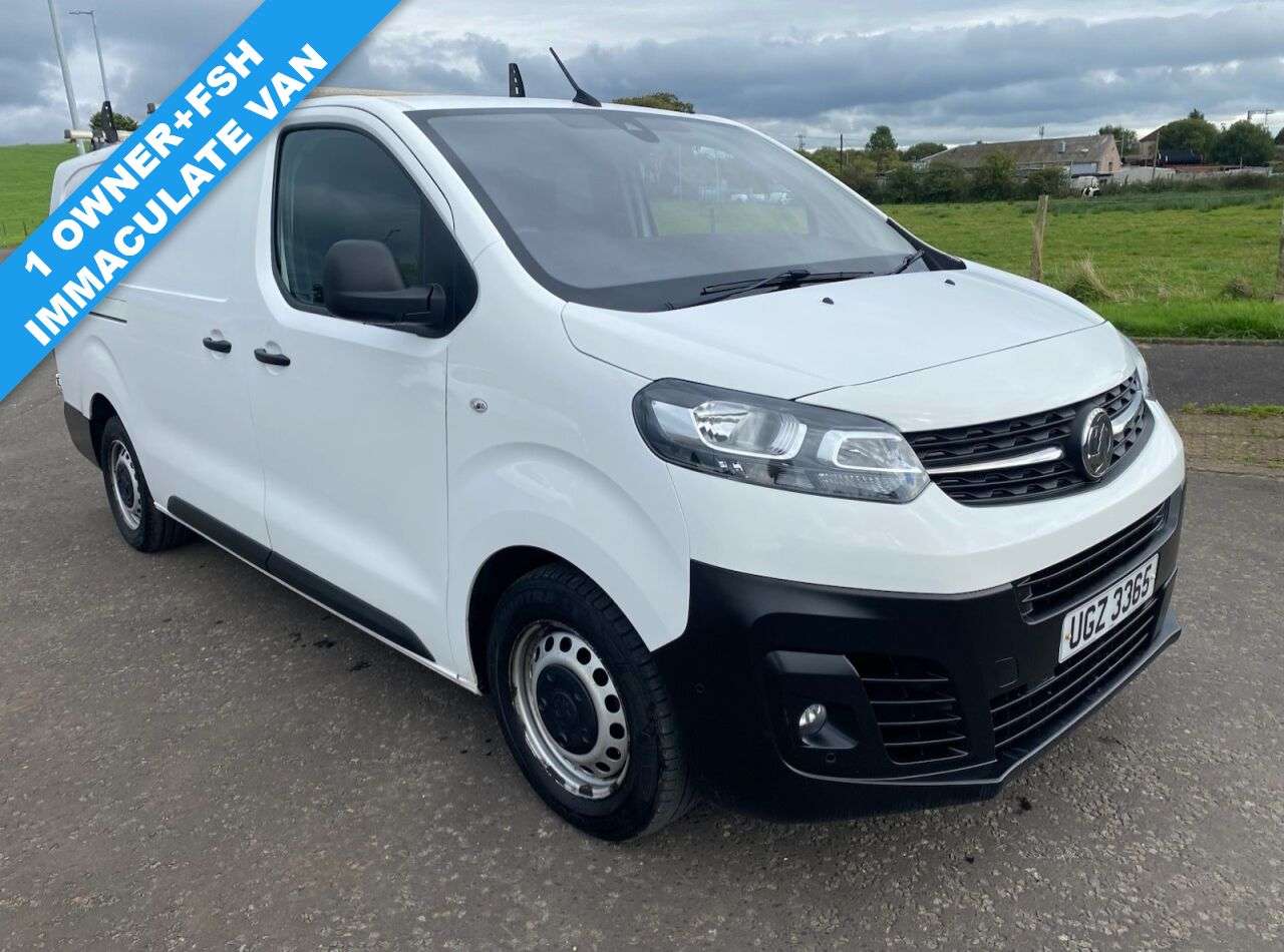 A 2022 VAUXHALL VIVARO 1.5 Turbo D 2900 DYNAMIC LWB NO VAT VAN L2 H1 Euro 6 (s/s) (100 ps) IMMACUL A 2022 VAUXHALL VIVARO 1.5 Turbo D 2900 DYNAMIC LWB NO VAT VAN L2 H1 Euro 6 (s/s) (100 ps) IMMACUL
