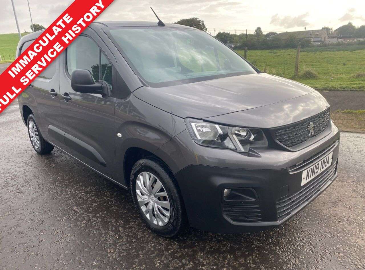 A 2019 PEUGEOT PARTNER 1.6 BlueHDi 950 Professional Long NO VAT VAN LWB Euro 6 (s/s) (100 bhp) IMM A 2019 PEUGEOT PARTNER 1.6 BlueHDi 950 Professional Long NO VAT VAN LWB Euro 6 (s/s) (100 bhp) IMM