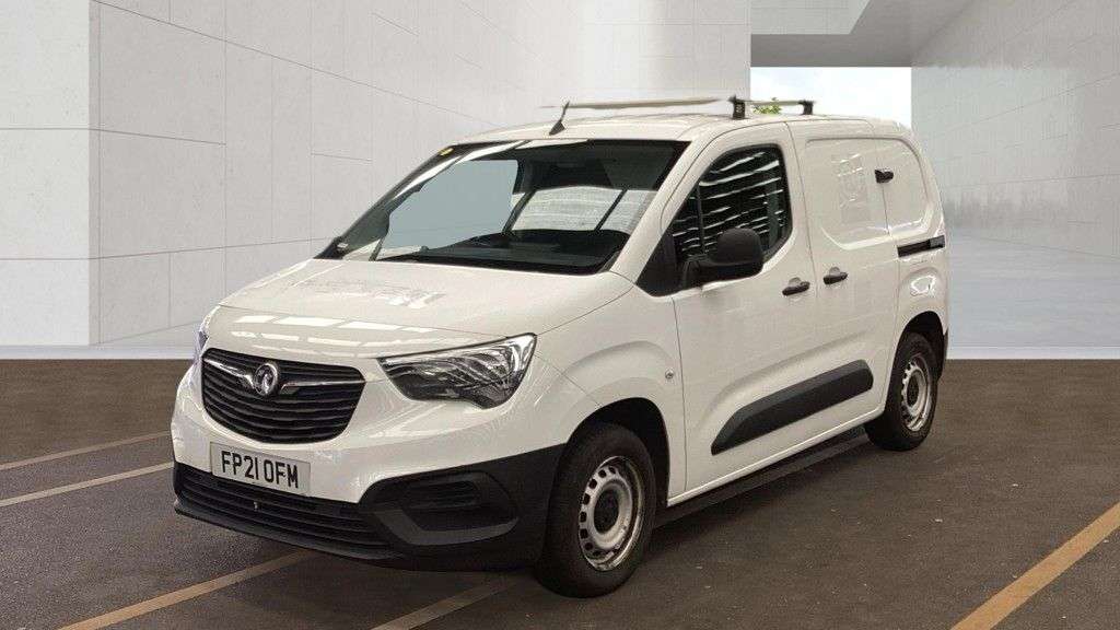 A 2021 VAUXHALL COMBO 1.5 Turbo D 2000 EDITION NO VAT VAN Euro 6 (100 ps) IMMACULATE CONDITION -O A 2021 VAUXHALL COMBO 1.5 Turbo D 2000 EDITION NO VAT VAN Euro 6 (100 ps) IMMACULATE CONDITION -O