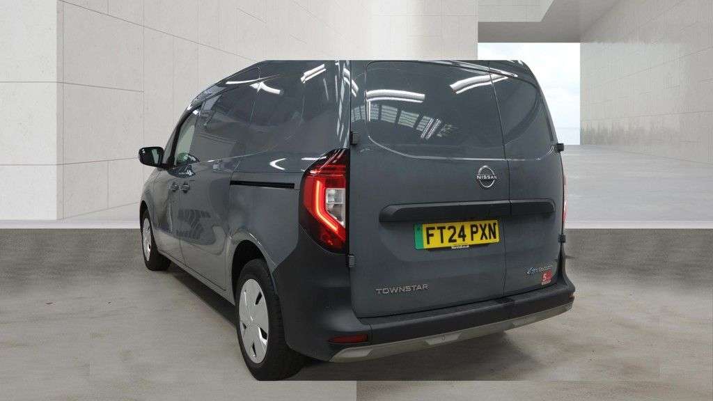 A 2024 NISSAN TOWNSTAR 45kWh TEKNA NAV LWB NO VAT VAN Electric Auto L2 (122 ps) IMMACULATE CONDITI A 2024 NISSAN TOWNSTAR 45kWh TEKNA NAV LWB NO VAT VAN Electric Auto L2 (122 ps) IMMACULATE CONDITI