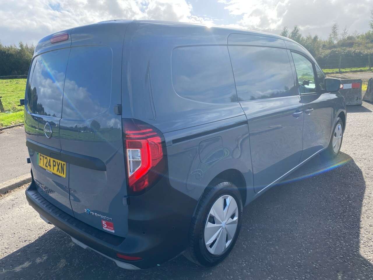 A 2024 NISSAN TOWNSTAR 45kWh TEKNA NAV LWB NO VAT VAN Electric Auto L2 (122 ps) IMMACULATE CONDITI A 2024 NISSAN TOWNSTAR 45kWh TEKNA NAV LWB NO VAT VAN Electric Auto L2 (122 ps) IMMACULATE CONDITI