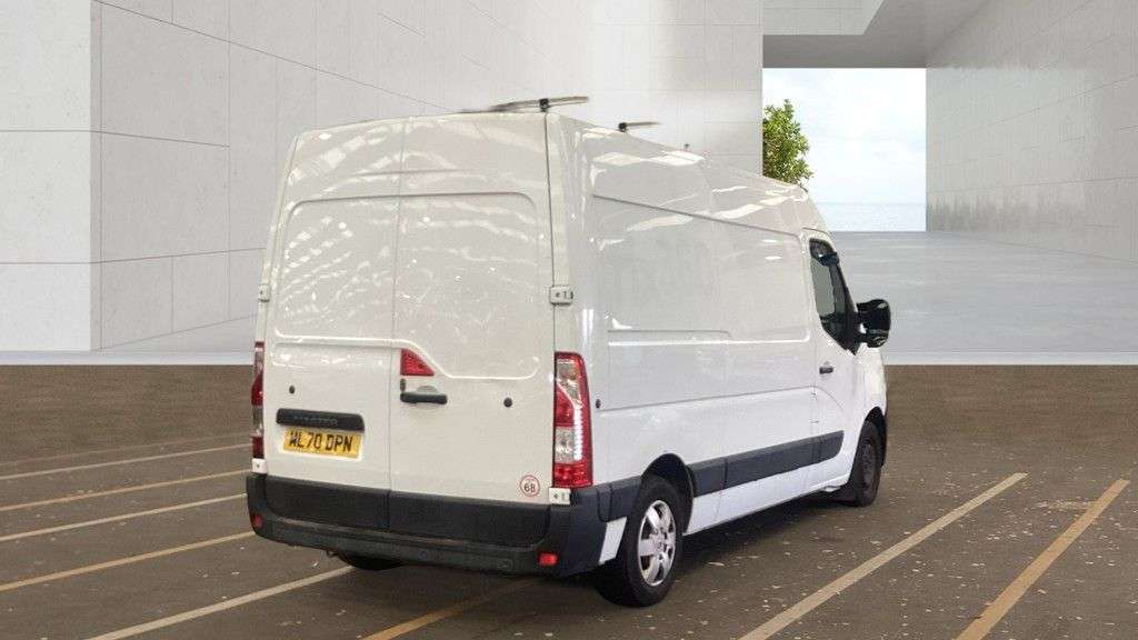 A 2020 RENAULT MASTER 2.3 dCi ENERGY 35 Business+ MWB Medium Roof L2 H2 NO VAT Euro 6 (s/s) (150 A 2020 RENAULT MASTER 2.3 dCi ENERGY 35 Business+ MWB Medium Roof L2 H2 NO VAT Euro 6 (s/s) (150